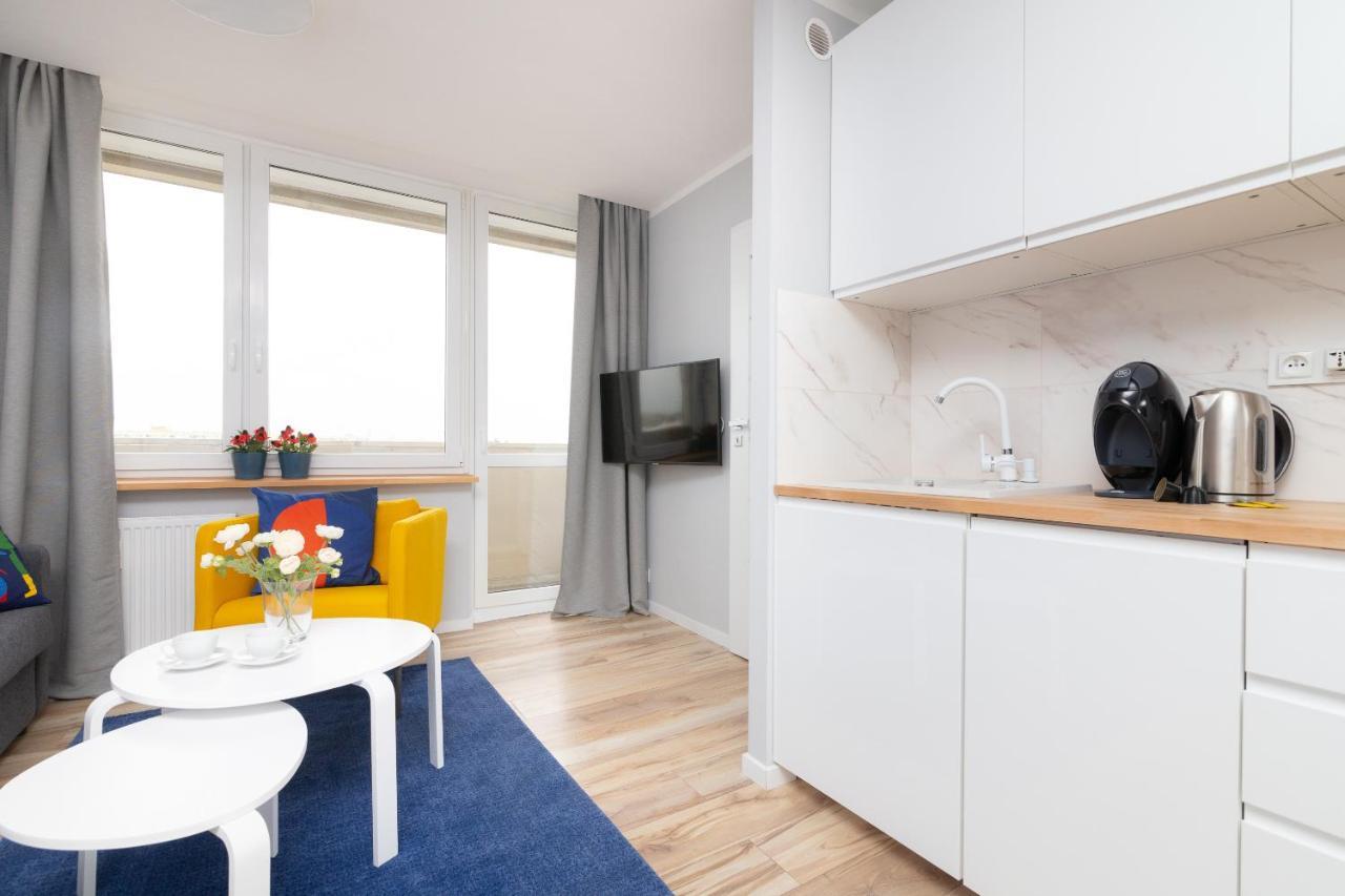 Beautiful 2 Rooms Flat With Balcony วอร์ซอ ภายนอก รูปภาพ